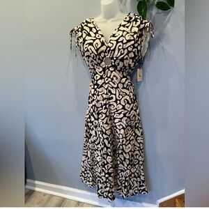 SINCERELY JULES Black and Cream Fit and Flare Midi Dress with Tie Front/size S